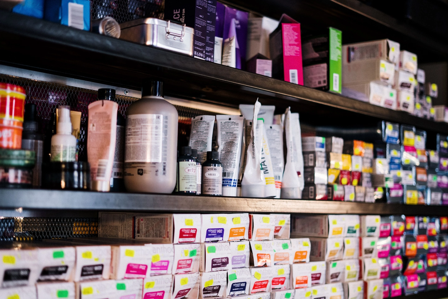 Productos profesionales L'Oréal, Redken y Kérastase en Vittoria Lander